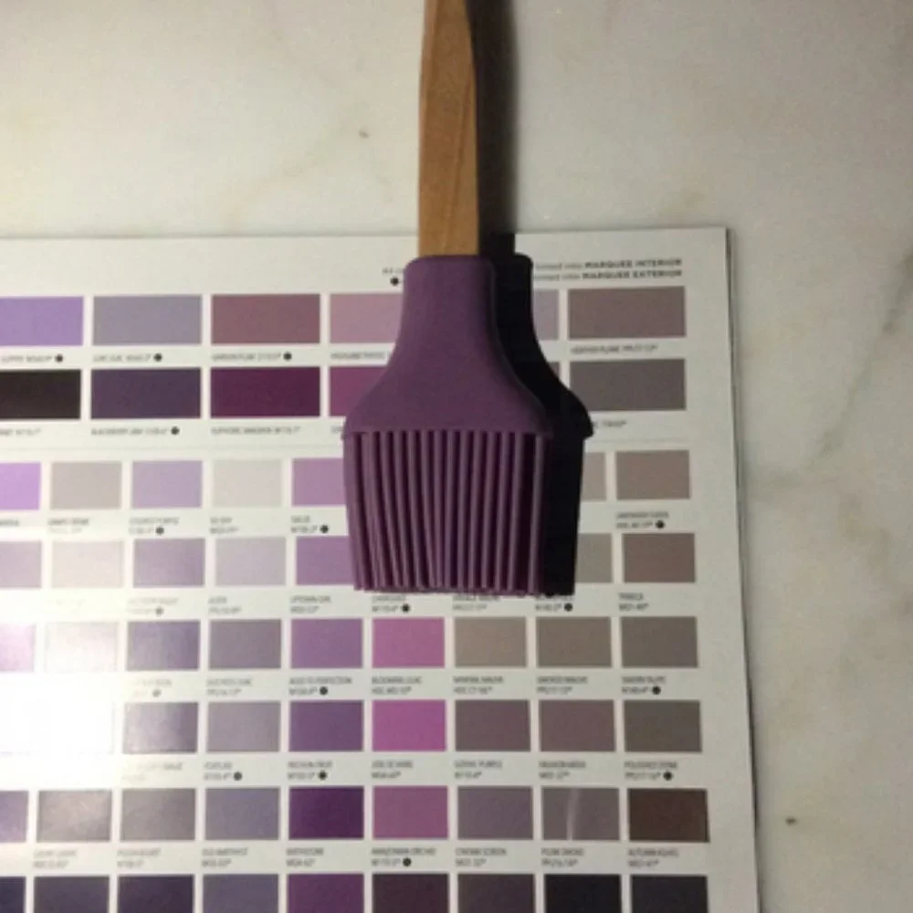 Le Creuset Purple Pastry Brush- Like New Condition